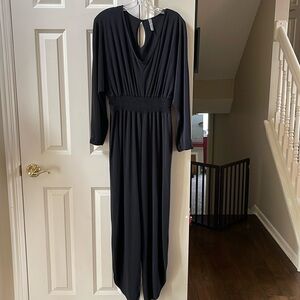 Last Tango Black v neck Dolman slit sleeve ankle slit Jumpsuit, large